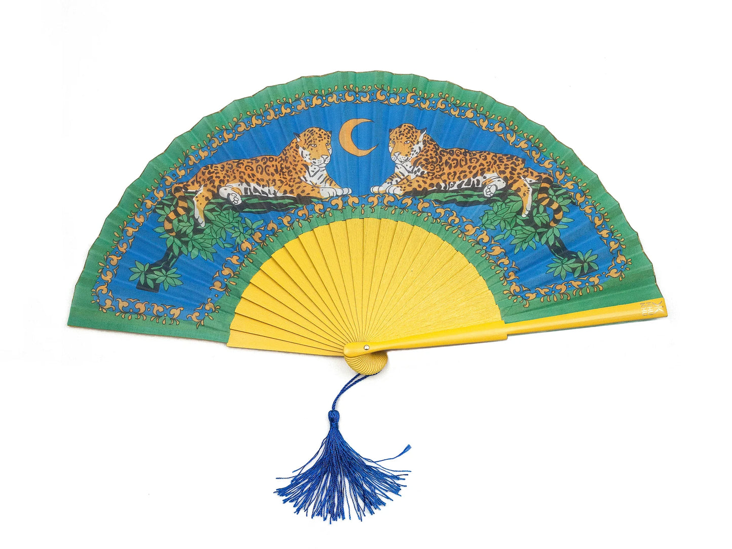 Khu Khu Fan Lazy Leopards